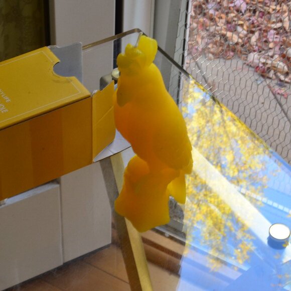 SunnyLife Parrot Candle - Picture 8 of 9
